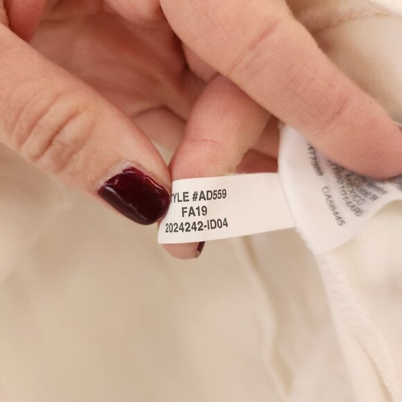 Madewell Texture & Thread Holepunch Flutter Top White Eyelet Shirt Tee Basic S - Picture 7 of 7